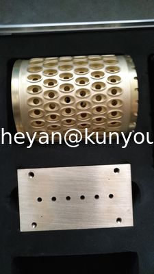 Создатель Softgel капсулы пейнтбола травяной умирает крен оборудуя с клином впрыски Al